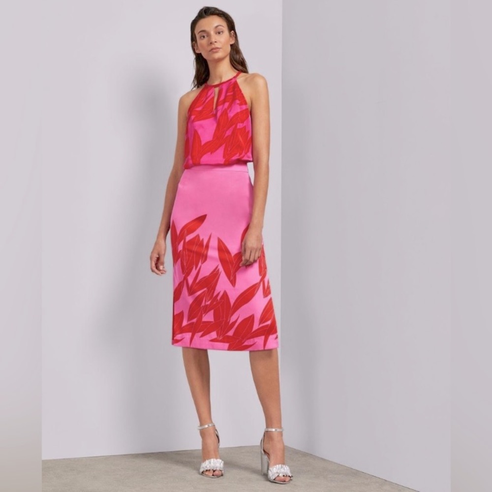 Ted Baker floral skirt in pink and red with side slits & rose gold zipper size 0